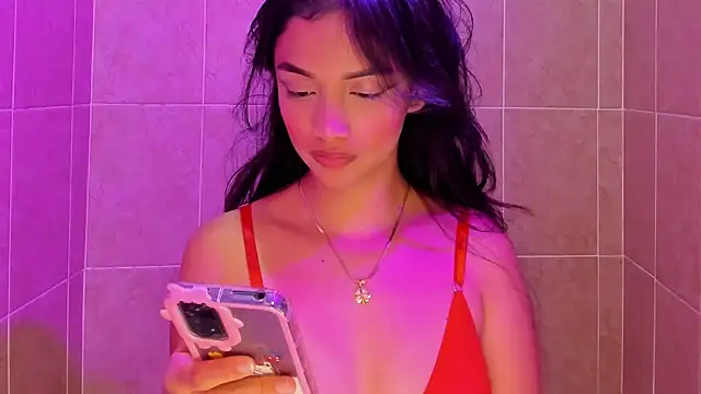 Snapshot of Melany_Oconner chatting on December 2024 08:01:02 PM Melany Oconner online show from December 2024 08:01:02 PM