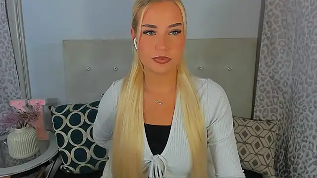 KristyHoney online show from June 2026 02:00:02 PM