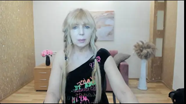 Snapshot of Anna_Diax chatting on March 2026 12:45:01 PM Anna Diax online show from March 2026 12:45:01 PM