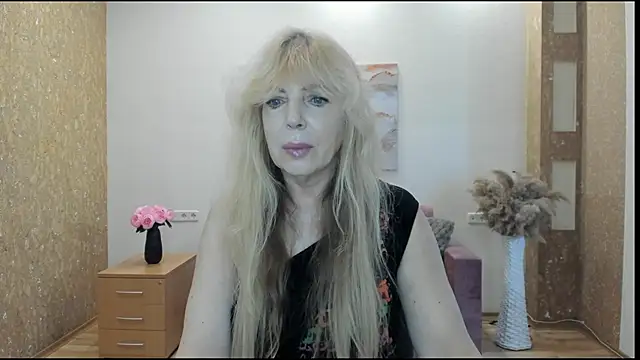 Snapshot of Anna_Diax chatting on March 2026 12:49:01 PM Anna Diax online show from March 2026 12:49:01 PM