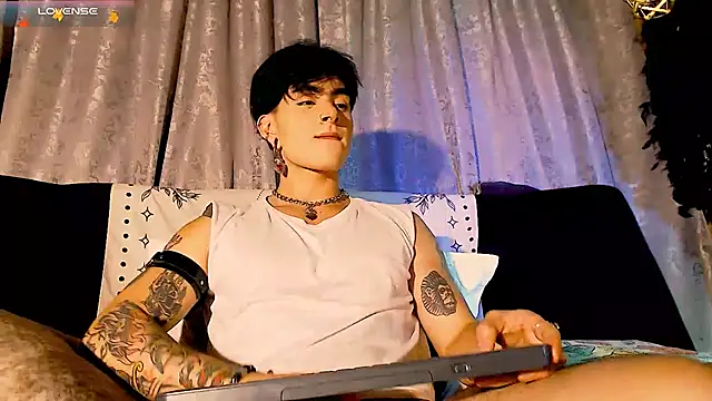 Mathew stardust online show from October 2025 12:20:01 AM