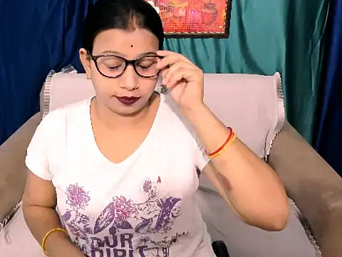 kendracox21 online show from May 2026 04:18:02 AM