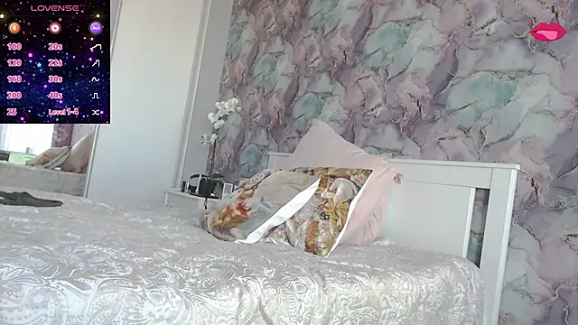 deliciousRose online show from May 2026 05:03:02 AM