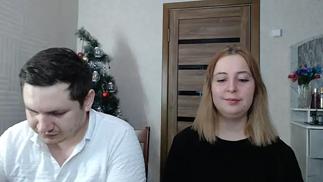 Kristy-Max online show from December 2024 08:37:01 PM