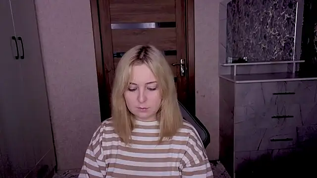 Kristy-Max online show from February 2026 09:35:01 PM