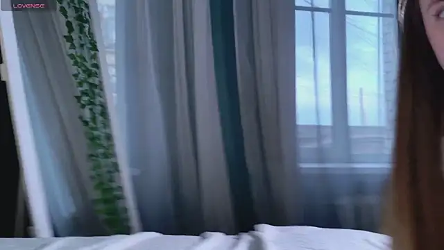 SunnyRisha online show from September 2025 05:09:02 AM