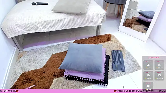  EmilyJireh  online show from February 2025 10:29:02 PM