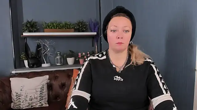 Snapshot of JesiaFoxi chatting on October 2025 11:08:02 AM JesiaFoxi online show from October 2025 11:08:02 AM