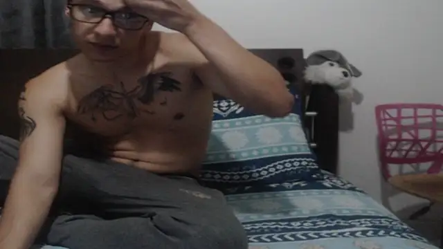 Tobicutee online show from May 2026 03:33:01 AM