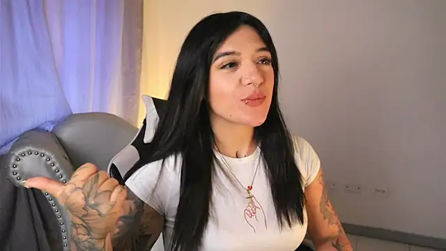 ashleyvalirya online show from May 2026 07:44:01 PM