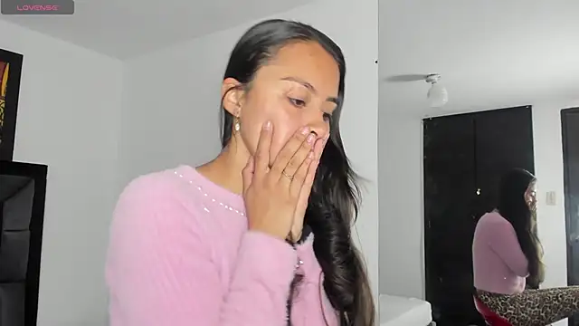 tatiana valencia online show from January 2025 12:29:02 PM