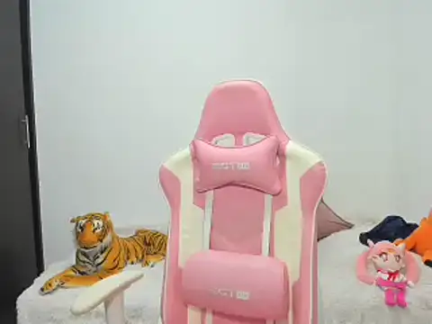 saori 9b online show from February 2025 06:42:02 PM