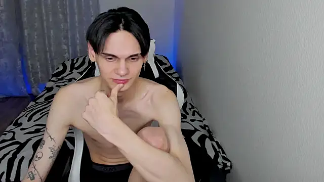 CHERLYBAY online show from December 2024 12:37:01 AM