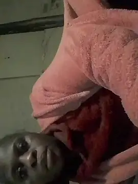 Snapshot of ZIPORA07 chatting on September 2025 10:51:01 AM ZIPORA07 online show from September 2025 10:51:01 AM