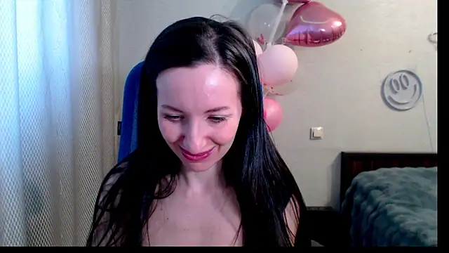 Snapshot of RailyMellow chatting on February 2025 10:07:02 AM RailyMellow online show from February 2025 10:07:02 AM