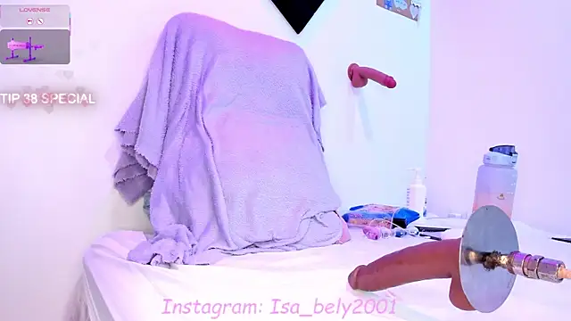 Snapshot of Isa_belly chatting on February 2025 03:32:01 AM Isa belly online show from February 2025 03:32:01 AM