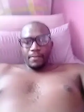 Snapshot of BigDTee98 chatting on January 2025 09:19:02 AM BigDTee98 online show from January 2025 09:19:02 AM