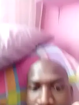 Snapshot of BigDTee98 chatting on February 2025 07:18:02 AM BigDTee98 online show from February 2025 07:18:02 AM