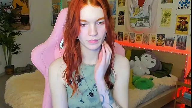 Snapshot of Sunny_Elly chatting on February 2025 12:02:02 PM Sunny Elly online show from February 2025 12:02:02 PM