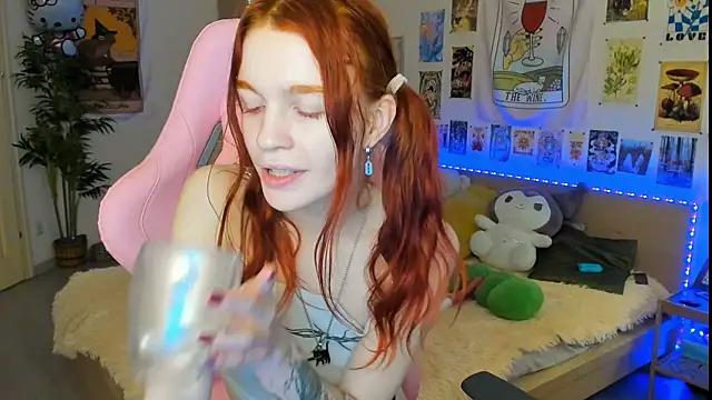 Snapshot of Sunny_Elly chatting on February 2025 09:04:01 AM Sunny Elly online show from February 2025 09:04:01 AM