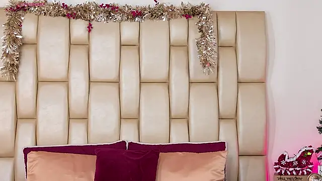 Alexa Miss online show from December 2025 07:32:01 PM