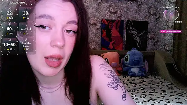 Snapshot of AlexandrinaLii chatting on October 2025 06:59:01 AM AlexandrinaLii online show from October 2025 06:59:01 AM