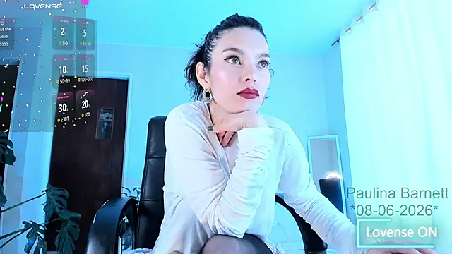 paulinabarnett- online show from June 2026 05:35:01 PM