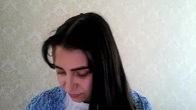 Snapshot of Kashtanka_ chatting on October 2025 08:12:01 AM Kashtanka online show from October 2025 08:12:01 AM