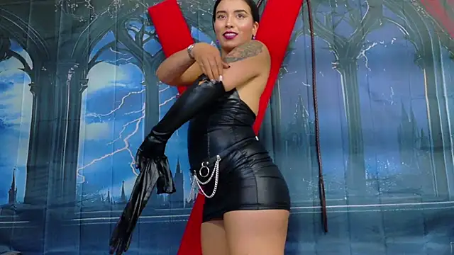 Snapshot of MeliizaQueen chatting on April 2026 01:20:01 PM MeliizaQueen online show from April 2026 01:20:01 PM