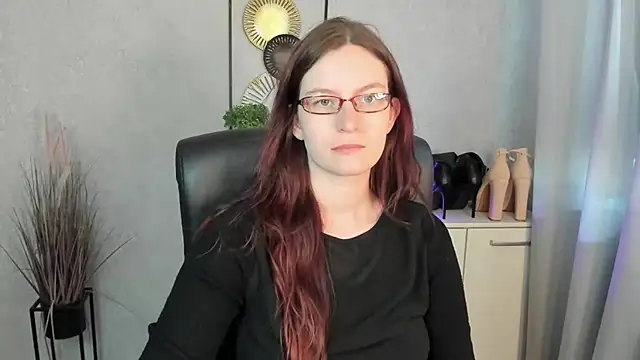 emmaxDelight online show from June 2026 05:39:02 AM