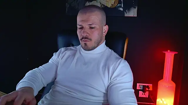 Snapshot of AngeloEric chatting on December 2024 12:30:01 PM AngeloEric online show from December 2024 12:30:01 PM