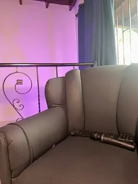 bella  honey online show from February 2025 07:42:01 PM