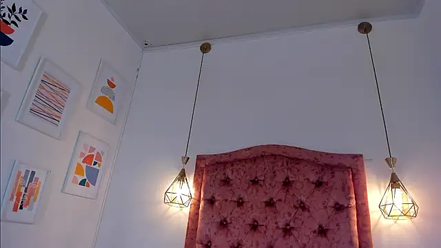 aprill21  online show from December 2024 01:49:01 PM