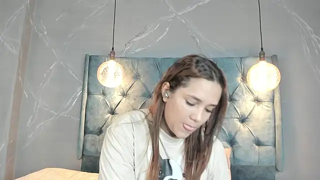 aprill21  online show from December 2024 10:18:01 PM