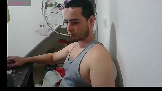 Gasparin32 online show from June 2026 09:19:01 PM
