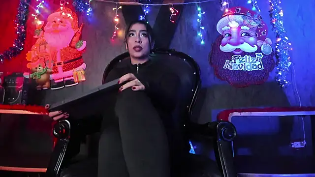 Carolina Arias online show from December 2024 08:27:02 PM