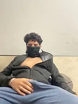 Snapshot of Gtownboi chatting on December 2024 02:00:02 PM Gtownboi online show from December 2024 02:00:02 PM