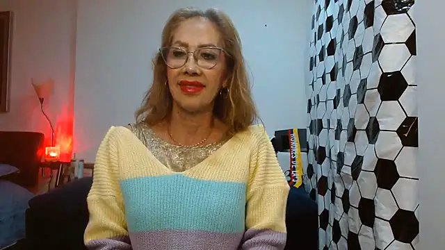 Canelita28 online show from June 2026 12:39:01 AM