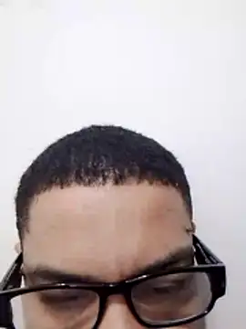 Snapshot of Arielmende chatting on February 2026 05:16:01 PM Arielmende online show from February 2026 05:16:01 PM