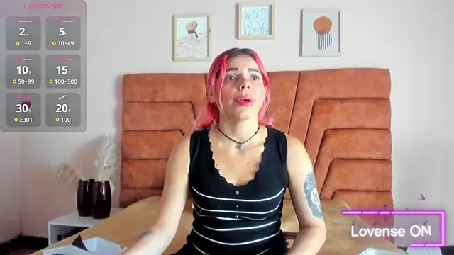 Snapshot of NIKI_SANTANA chatting on February 2025 03:56:01 AM NIKI SANTANA online show from February 2025 03:56:01 AM