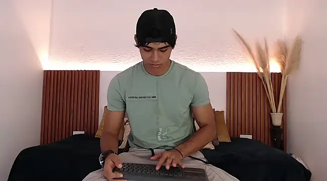 zander 2120 online show from December 2024 02:15:01 PM