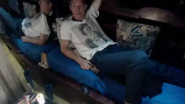 Snapshot of laye19 chatting on November 2025 01:17:02 AM laye19 online show from November 2025 01:17:02 AM