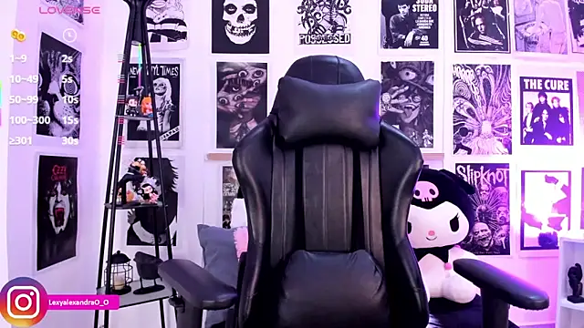 Snapshot of Lexyjoycce chatting on September 2025 09:20:01 PM Lexyjoycce online show from September 2025 09:20:01 PM