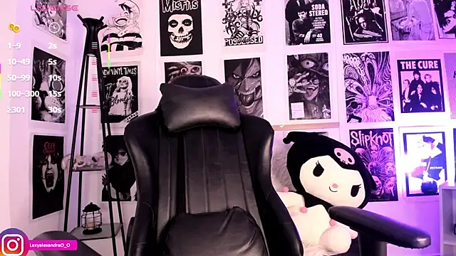 Snapshot of Lexyjoycce chatting on November 2025 09:04:02 PM Lexyjoycce online show from November 2025 09:04:02 PM