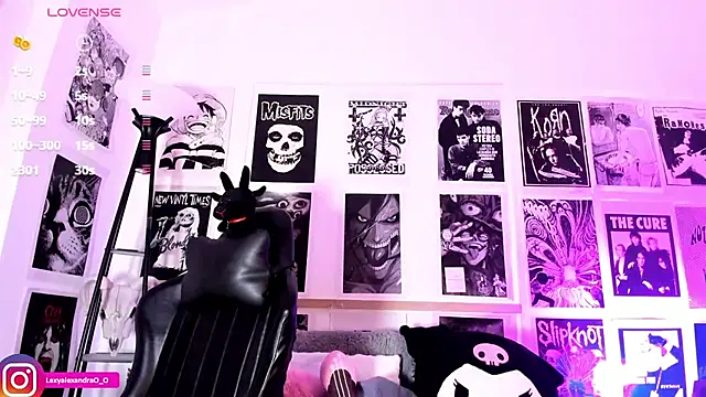 Snapshot of Lexyjoycce chatting on November 2025 09:08:01 PM Lexyjoycce online show from November 2025 09:08:01 PM