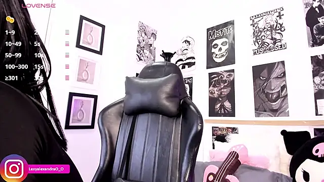 Snapshot of Lexyjoycce chatting on December 2025 09:09:02 PM Lexyjoycce online show from December 2025 09:09:02 PM