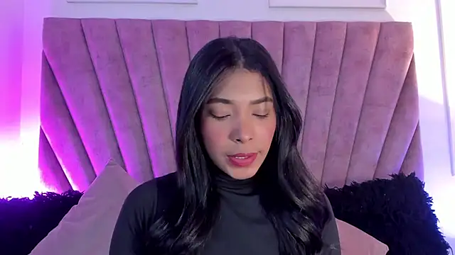 KarolRojas  online show from October 2025 03:32:02 AM