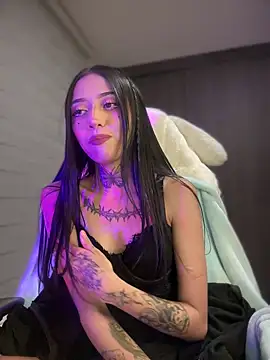 Snapshot of ANDREA_FERRY chatting on December 2024 05:18:02 AM ANDREA FERRY online show from December 2024 05:18:02 AM