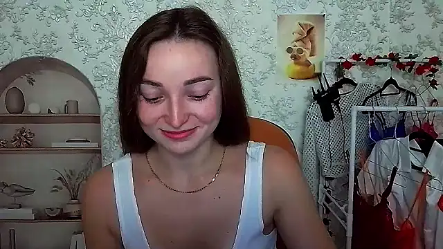  Barbie Kiss  online show from October 2025 02:16:01 PM