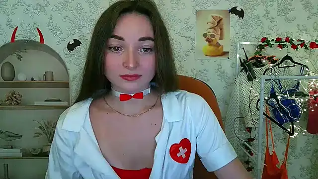  Barbie Kiss  online show from October 2025 03:46:02 PM